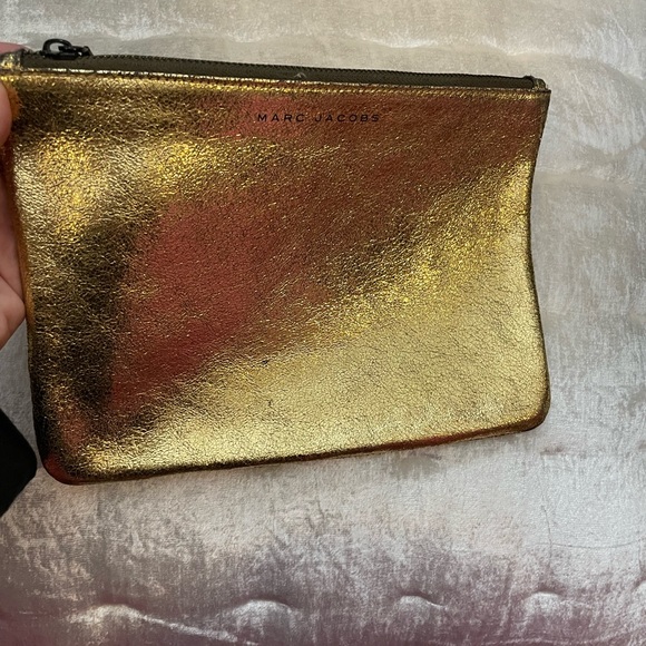 Marc Jacobs Metallic Leather Pouch - Gold - Picture 3 of 4